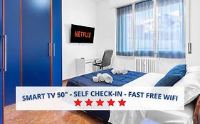 Zona Navigli - Smart House Con Tv 50 E Fast Wifi