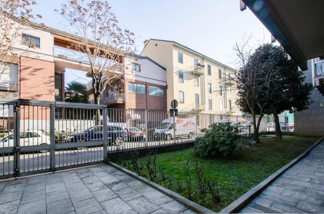 Zona Navigli - Smart House Con Tv 50 E Fast Wifi Daire Milano Dış mekan fotoğraf